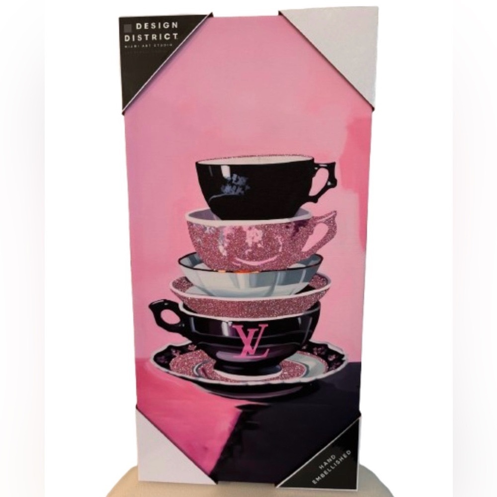 Design District LV Glitter Teacups Canvas Picture